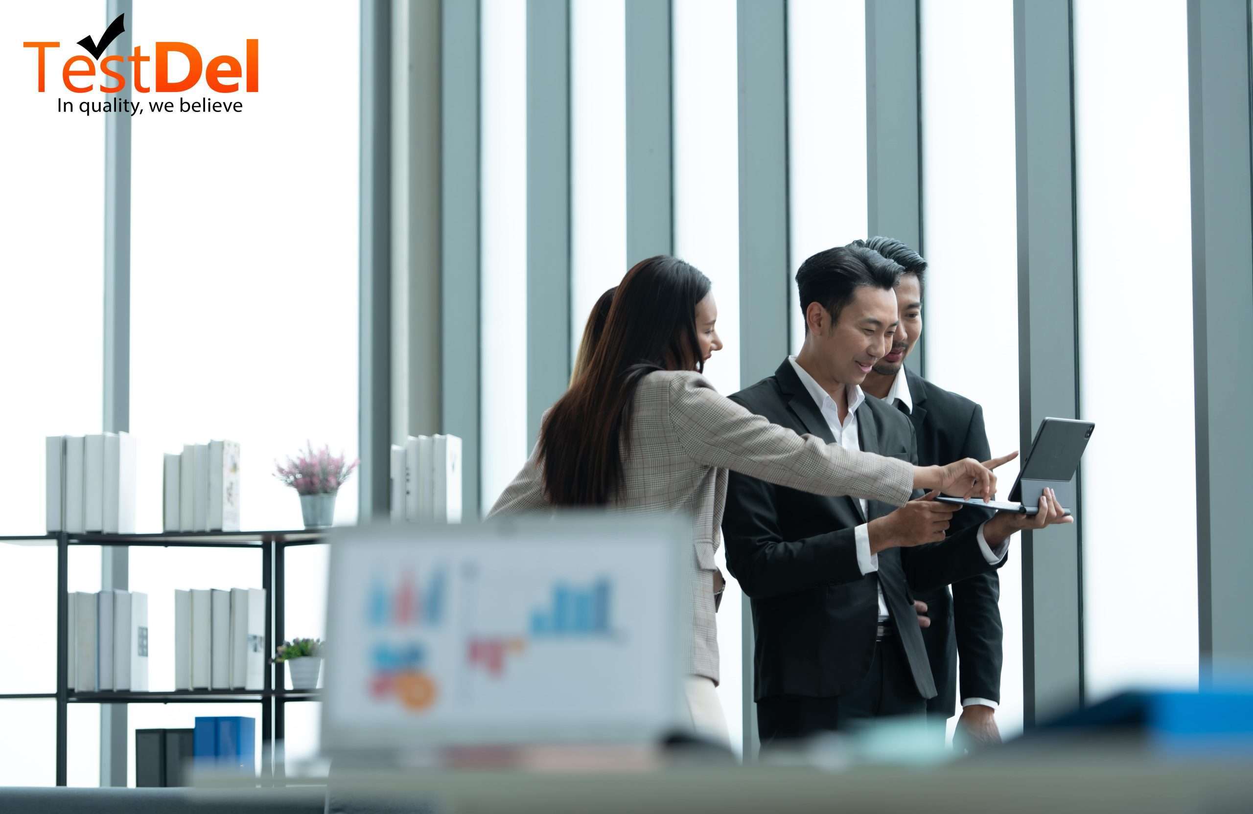 How do you review and update the SIT testing documentation and reports? 